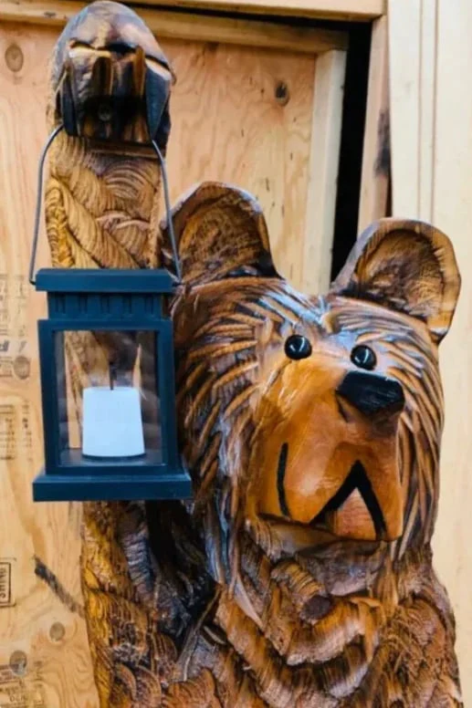 🎄Cedar carved Bear with solar lantern🌲 - Image 4