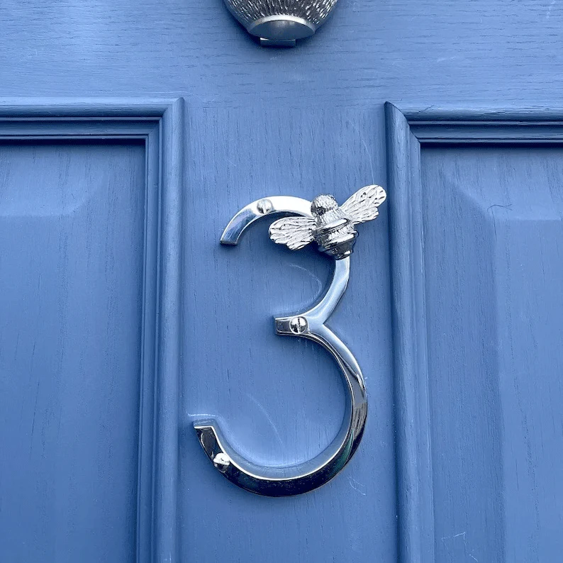 Bee House Number Sign - Image 2