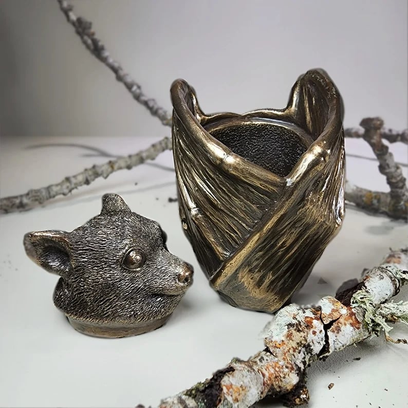 🦇💍Handmade🎁Bronze bat trinket cup, Gothic home decor, bat jewelry box - Image 2