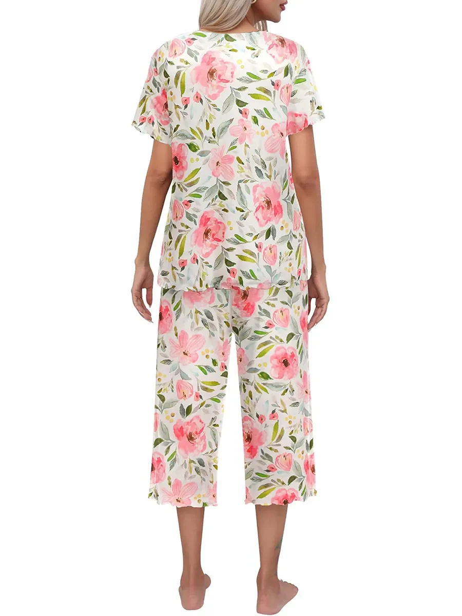 HOT SALE WOMEN'S PRINTED SHORT SLEEVE TOP WITH CAPRI PANTS LOUNGE & SLEEPWEAR SET - Image 2