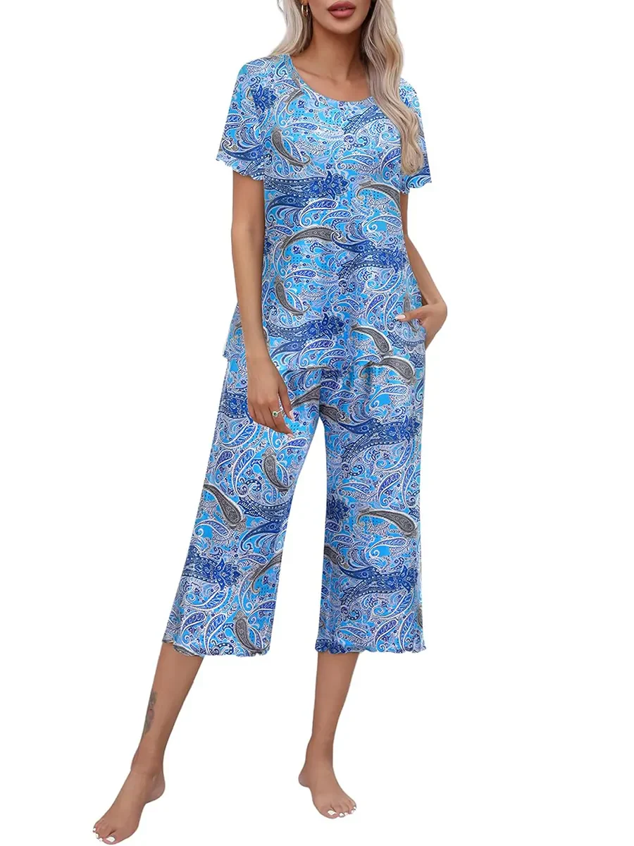 HOT SALE WOMEN'S PRINTED SHORT SLEEVE TOP WITH CAPRI PANTS LOUNGE & SLEEPWEAR SET - Image 5