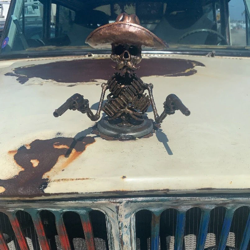 Handmade Cast Cowboy Skull Gunslinger Hood Ornament Sculpture - Image 10