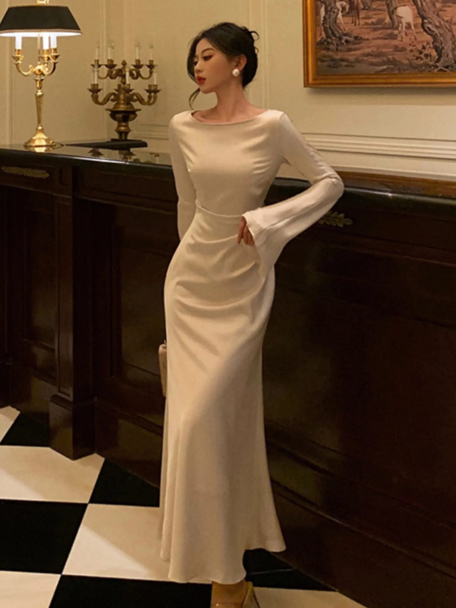 French Vintage Flare Sleeve Mermaid Dress - Image 4
