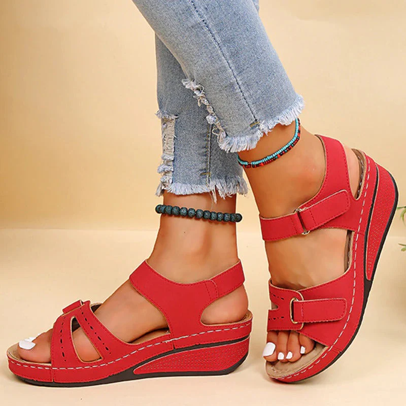 Comfortable orthopedic sandals for women - Image 3