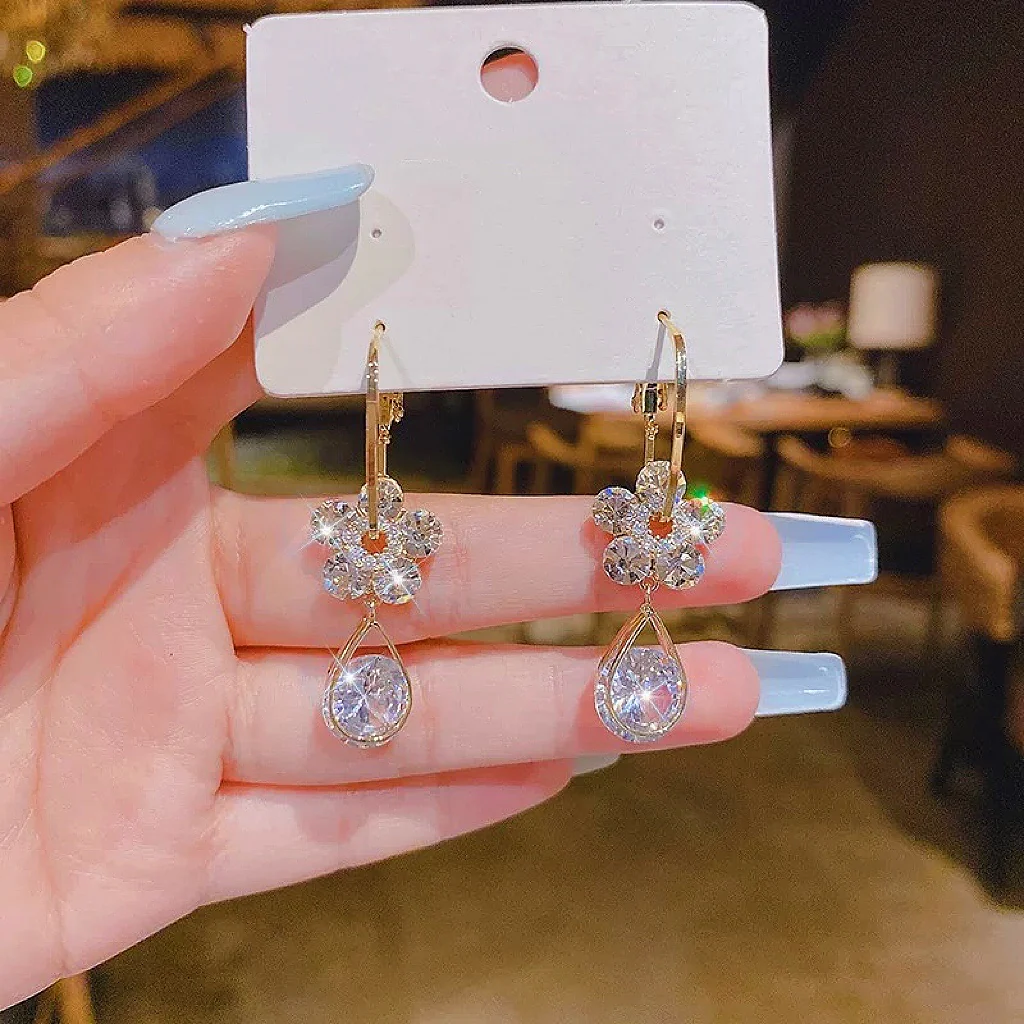 Fashion Flower Crystal Earrings - Image 6