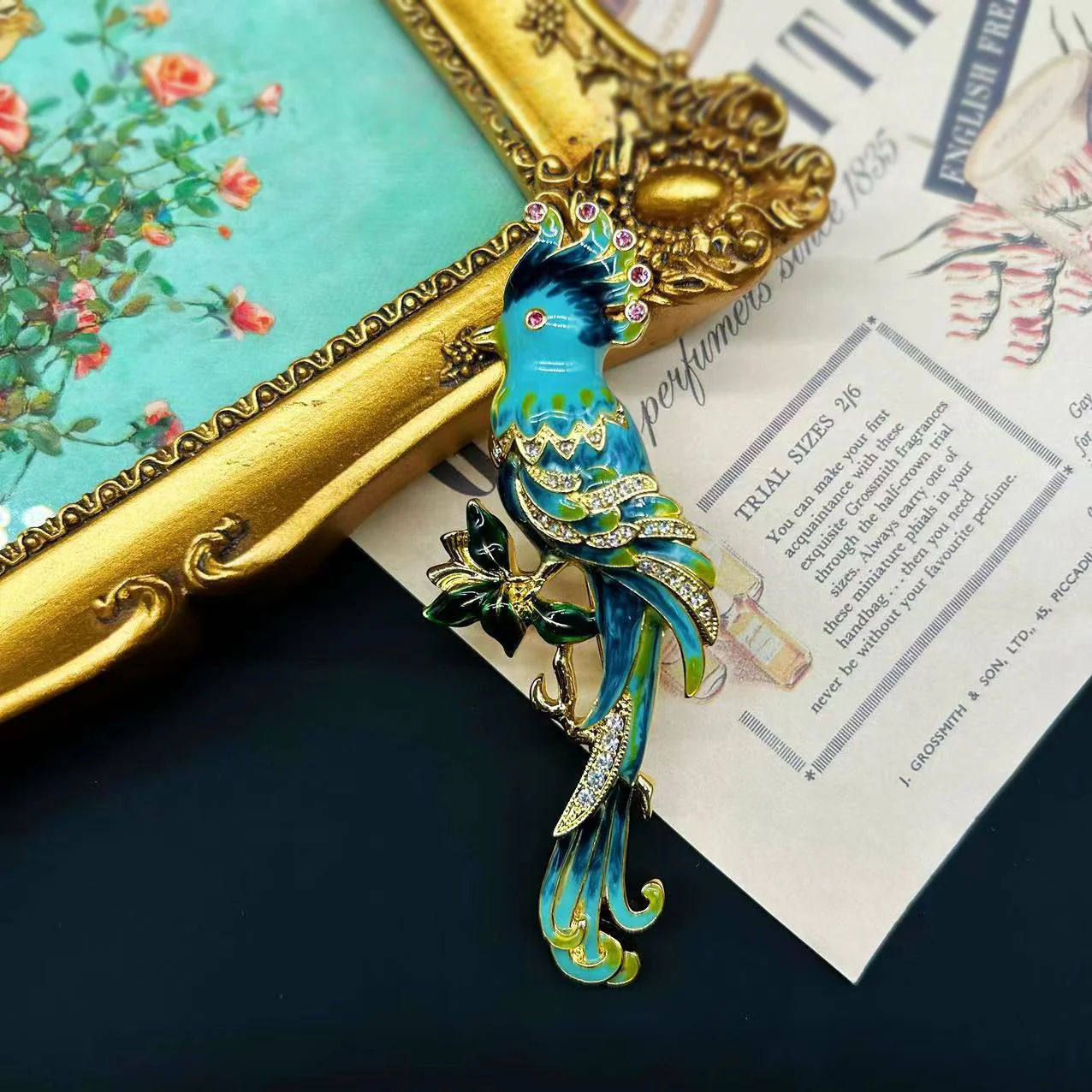 Gold-plated enamel parrot brooch - Image 3