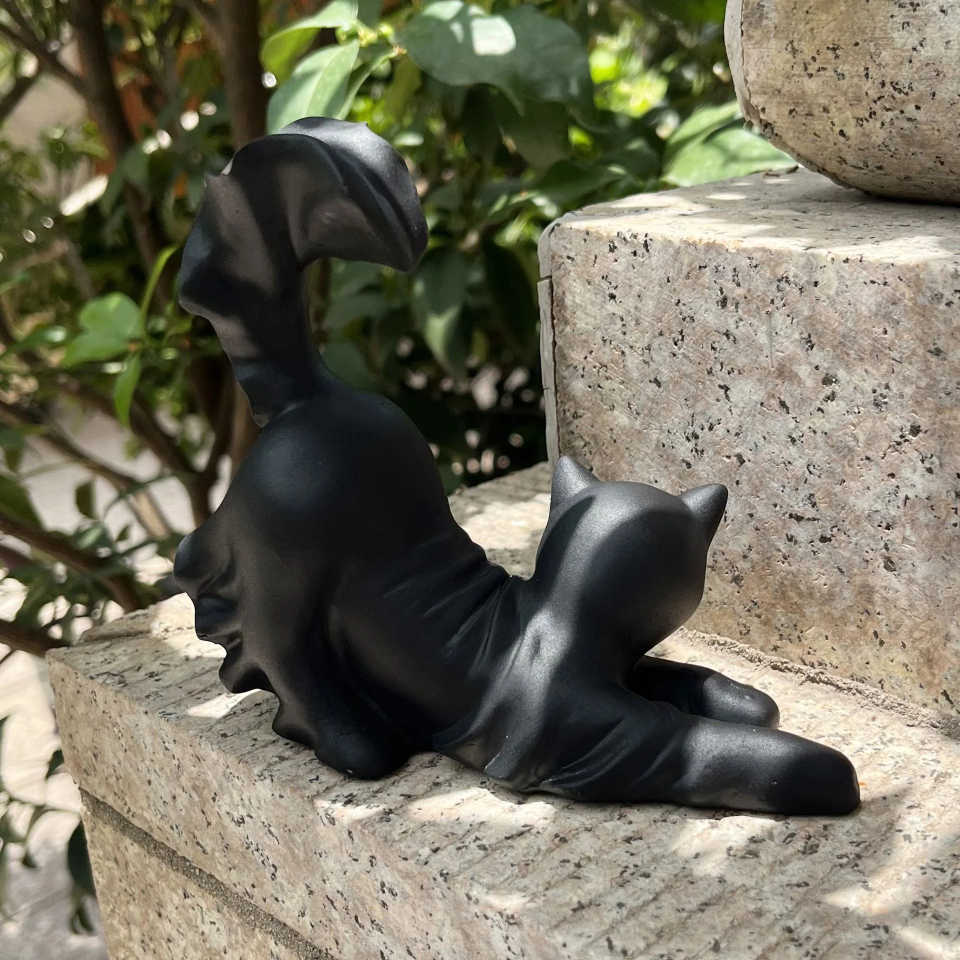 Halloween spooky black cat statue - Image 8