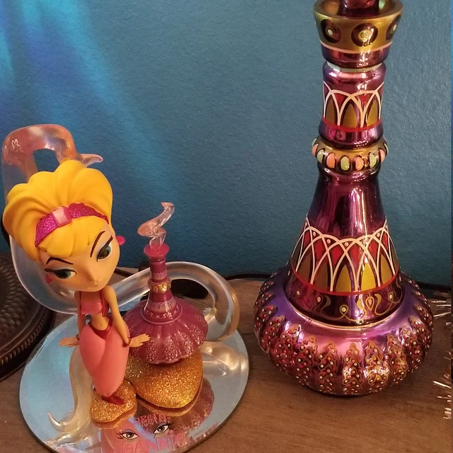 I Dream of Jeannie Bottle - Image 7