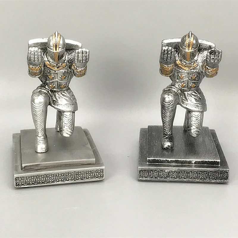 knight pen holder - Image 18