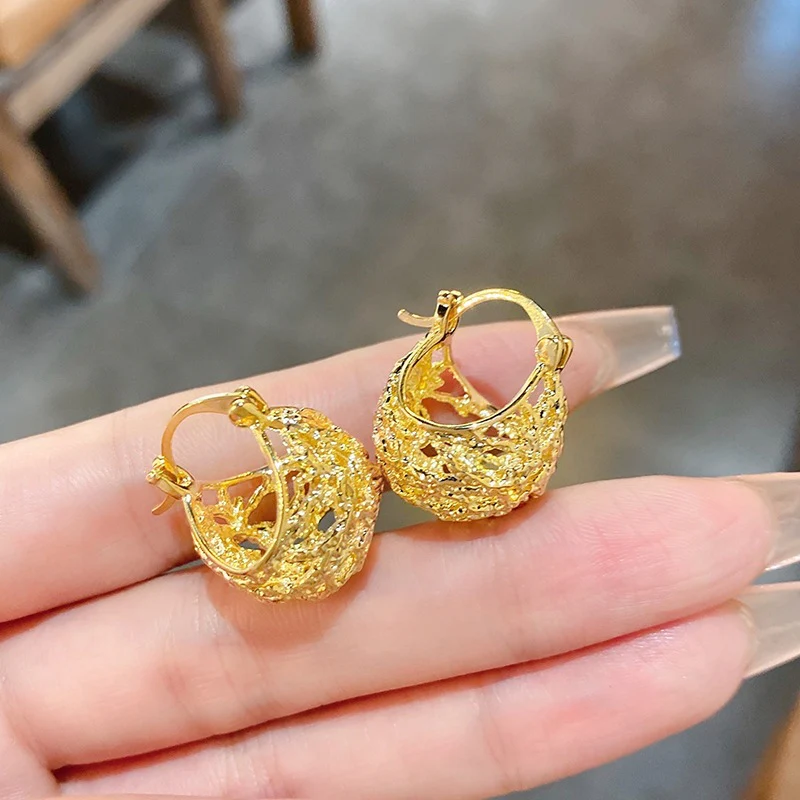 Fashion Cutout Earrings - Image 11