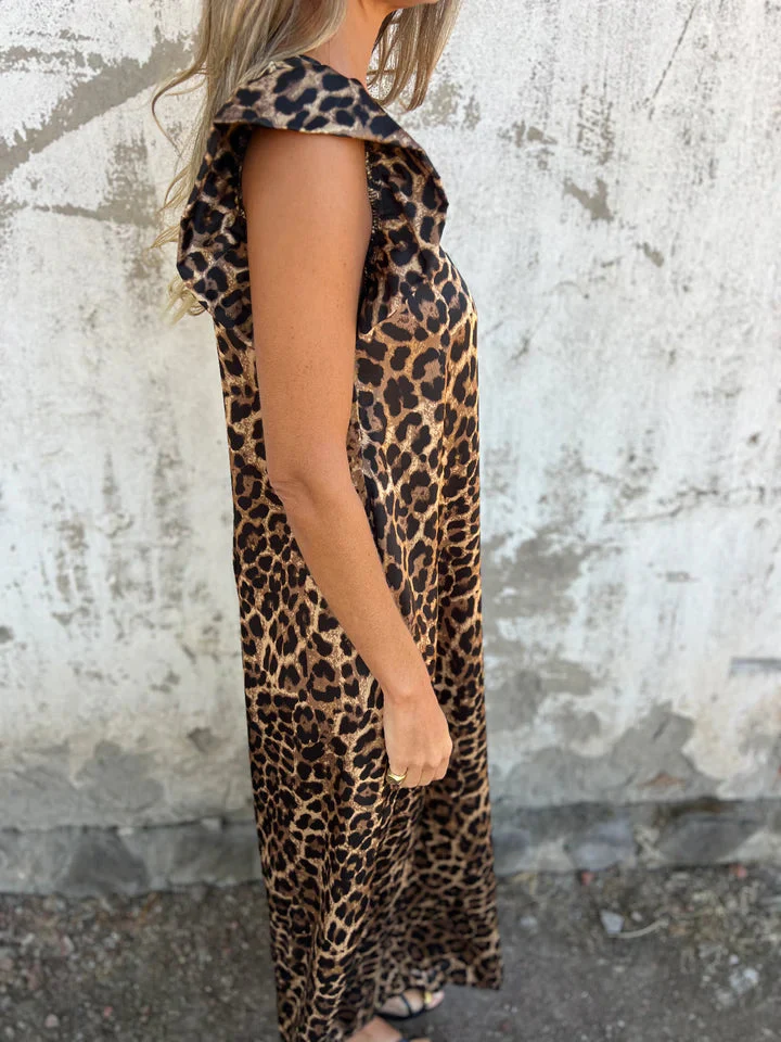 Leopard Print V-Neck Jumpsuit With Front Pockets - Image 3