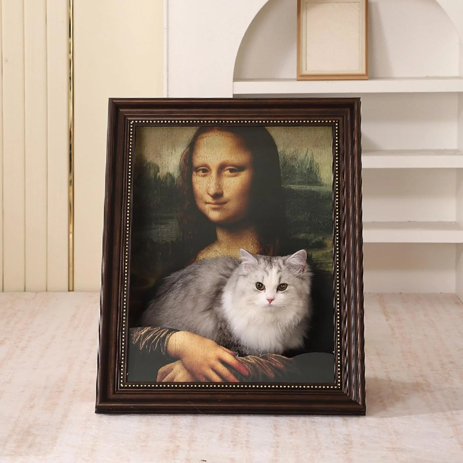 Mona Lisa Cat Scratcher Bed - 3.0 - Image 4