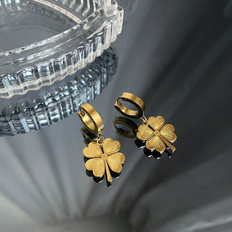 Gold Plated Lucky Clover Necklace - Image 16