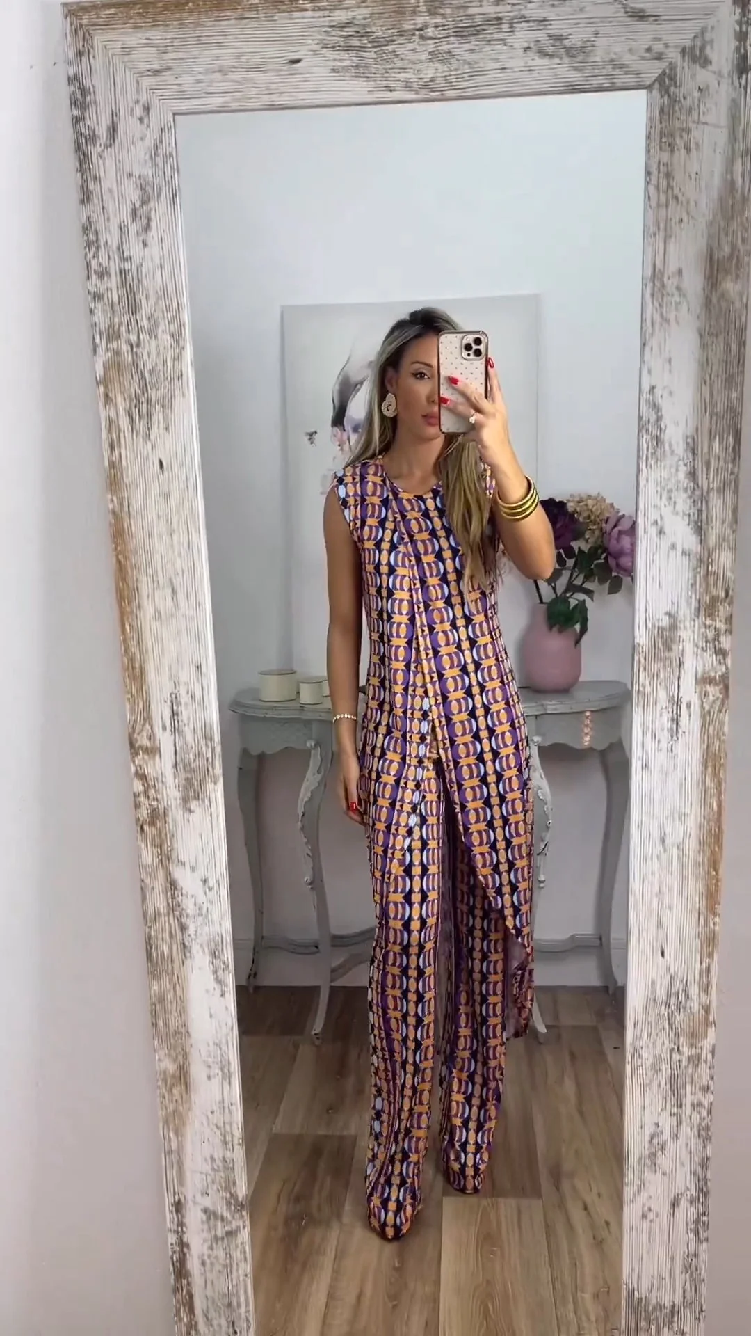 New Arrival Abstract Printed Comfy Suit For Women - Image 11