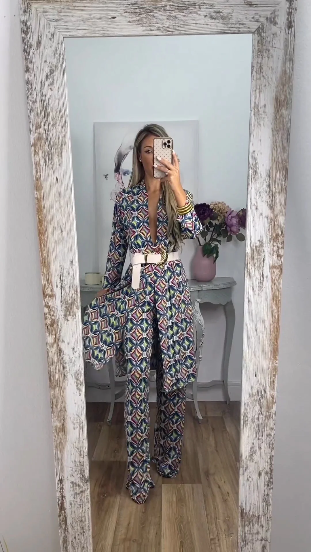New Arrival Abstract Printed Comfy Suit For Women - Image 18