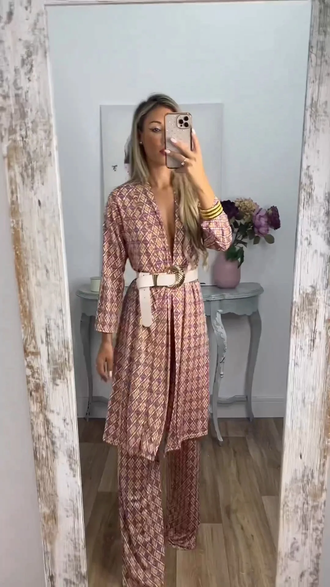 New Arrival Abstract Printed Comfy Suit For Women - Image 20