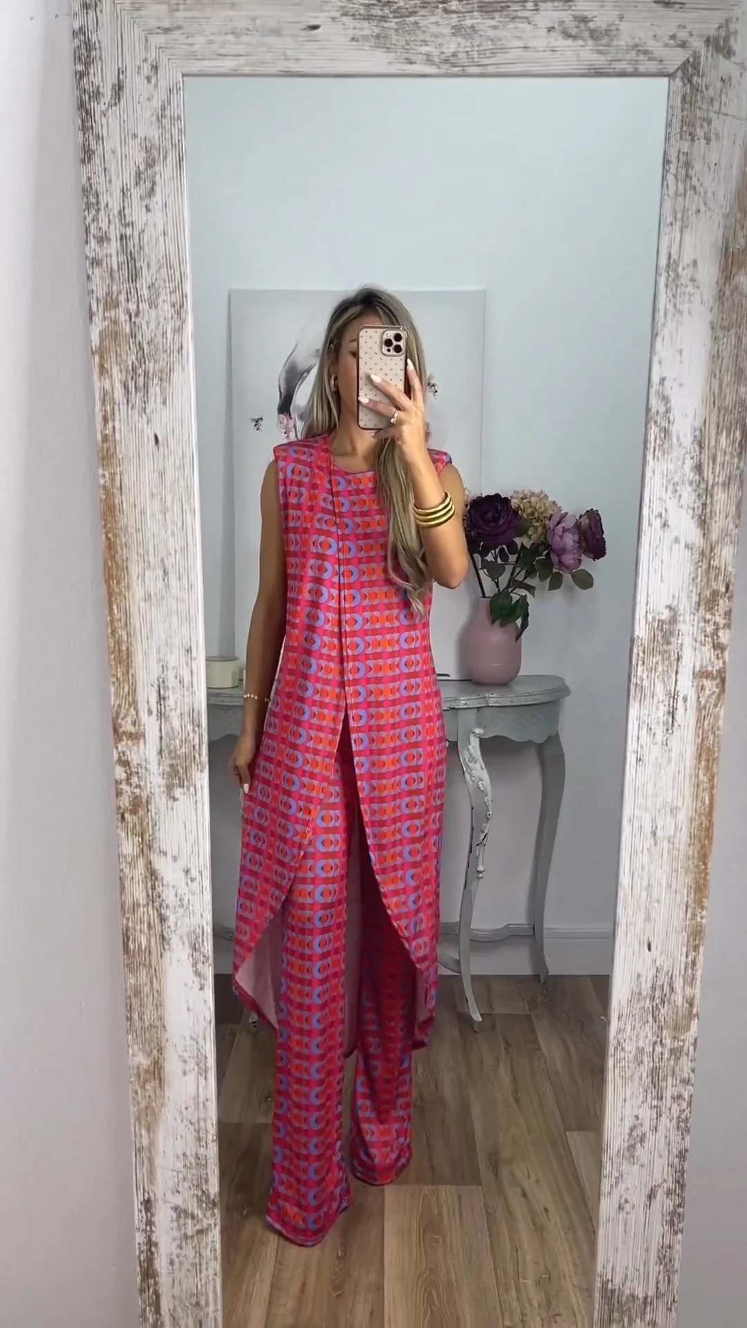 New Arrival Abstract Printed Comfy Suit For Women - Image 8