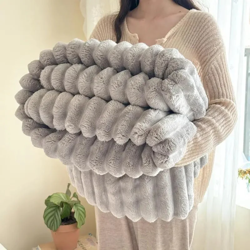 [🔥Final 24-hour Preferential Deal🔥]2024 HOT SALE🎄Popular thickened rabbit plush nap blanket, flannel milk velvet cover blanket - Image 11