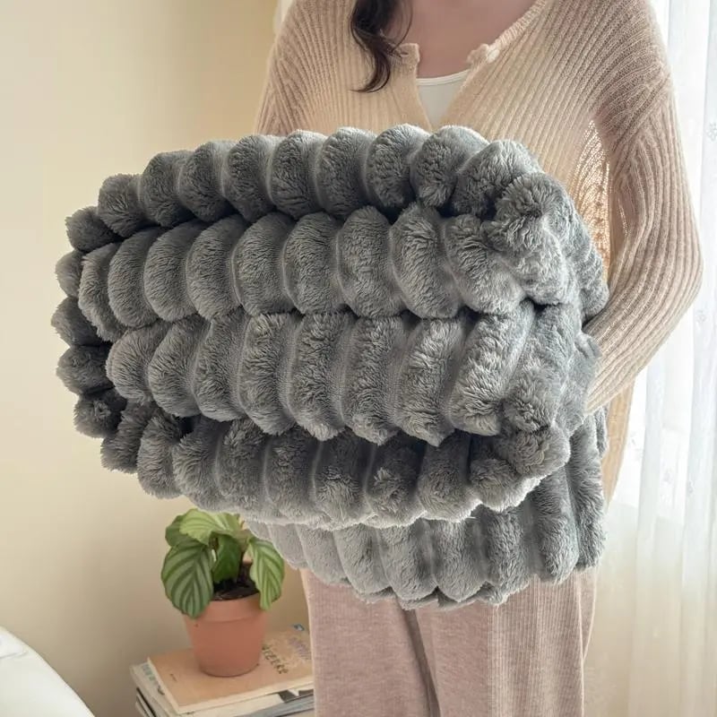 [🔥Final 24-hour Preferential Deal🔥]2024 HOT SALE🎄Popular thickened rabbit plush nap blanket, flannel milk velvet cover blanket - Image 12