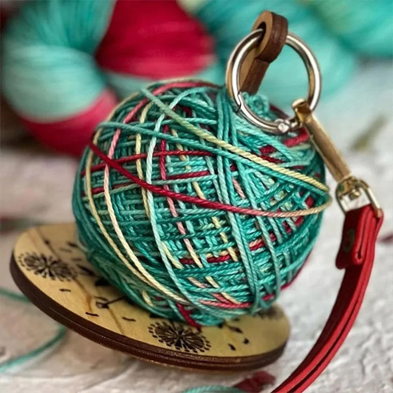 Portable Wrist MINI Yarn Holder - Image 3