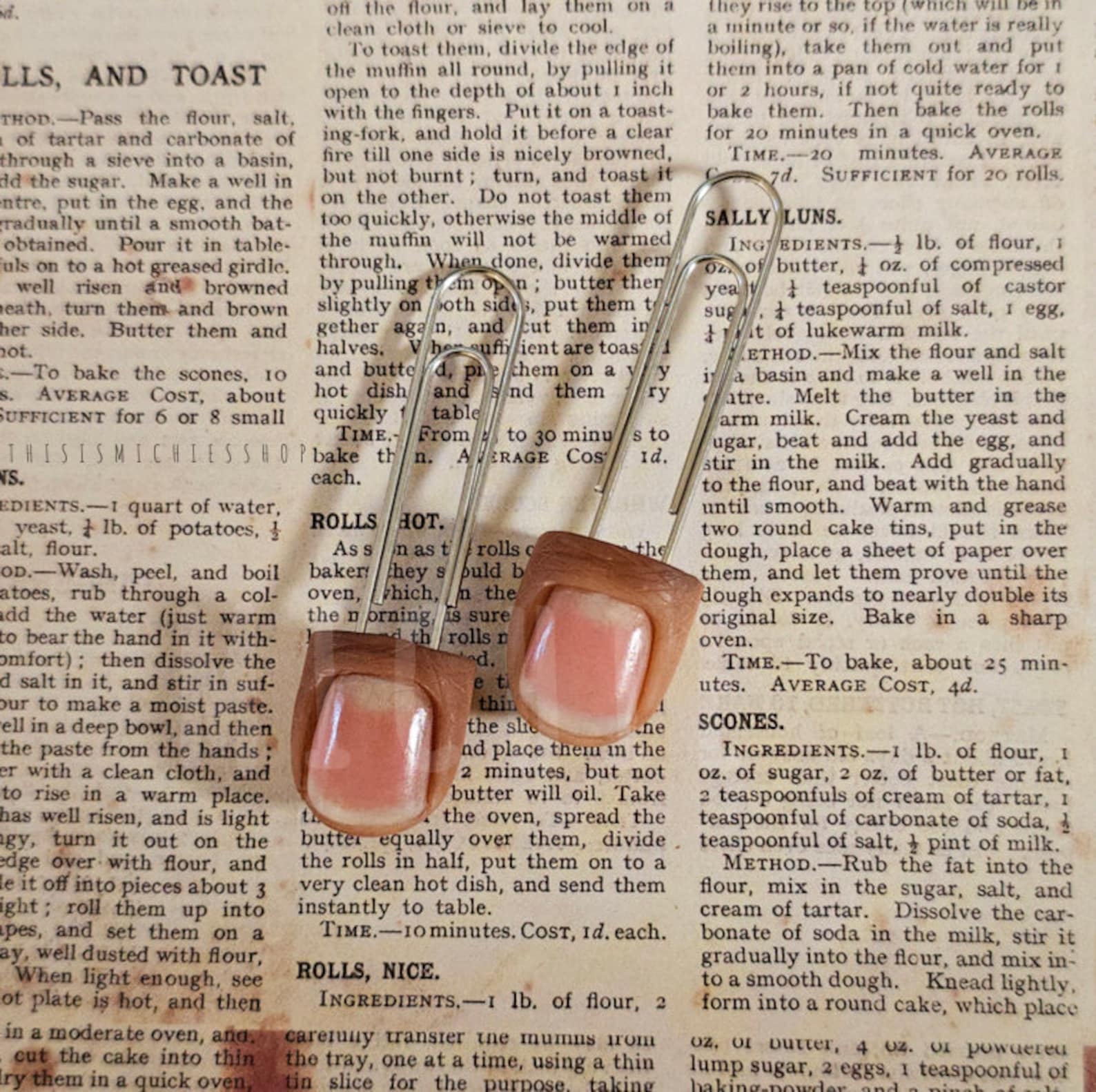 Realistic Finger Bookmark - Image 3
