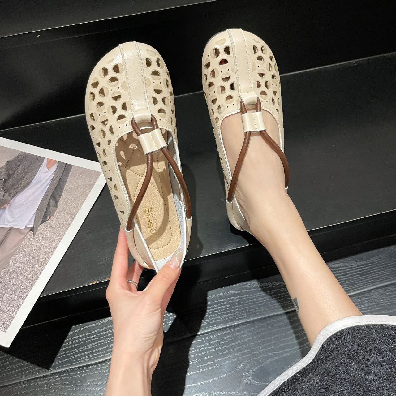 Retro Hollow Out Soft Leather Women Shoes - Image 5