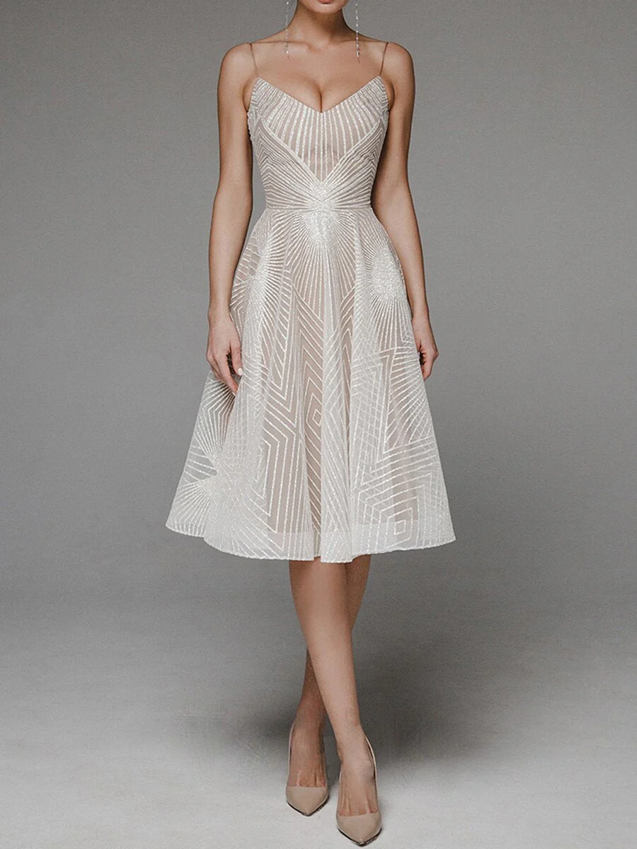 Sexy A-line Dress with V-neck and V-neck - Image 8