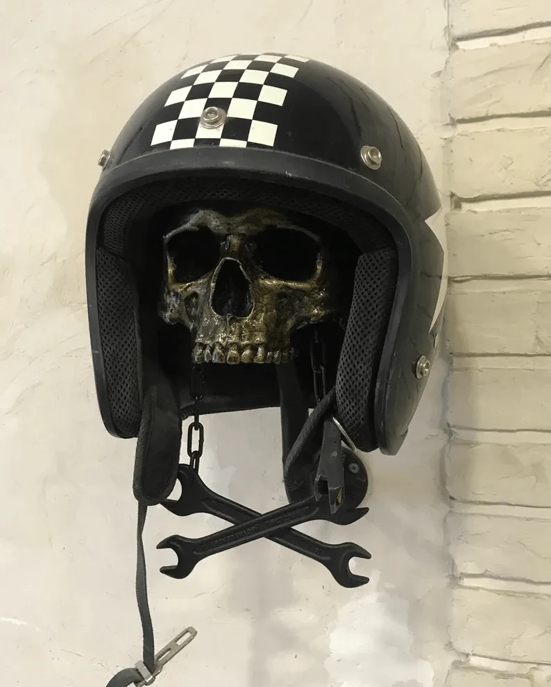 Motorcycle Skull Helmet Holder☠️ (BUY 2 FREE SHIPPING) - Image 3