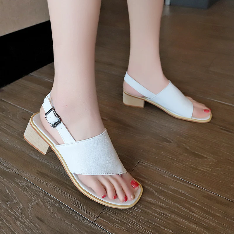 (flash sale)2022 Spring and summer leather casual shoes and new belt buckle solid color plus size women's sandals - Image 10