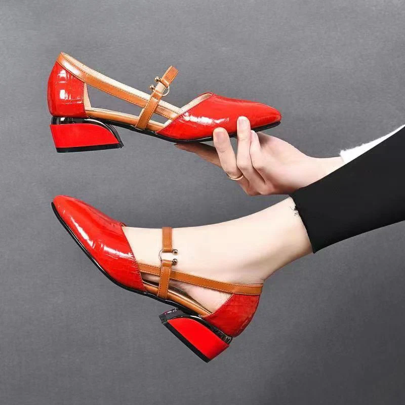 (flash sale)2022 Spring and summer leather casual shoes and new belt buckle solid color plus size women's sandals - Image 3