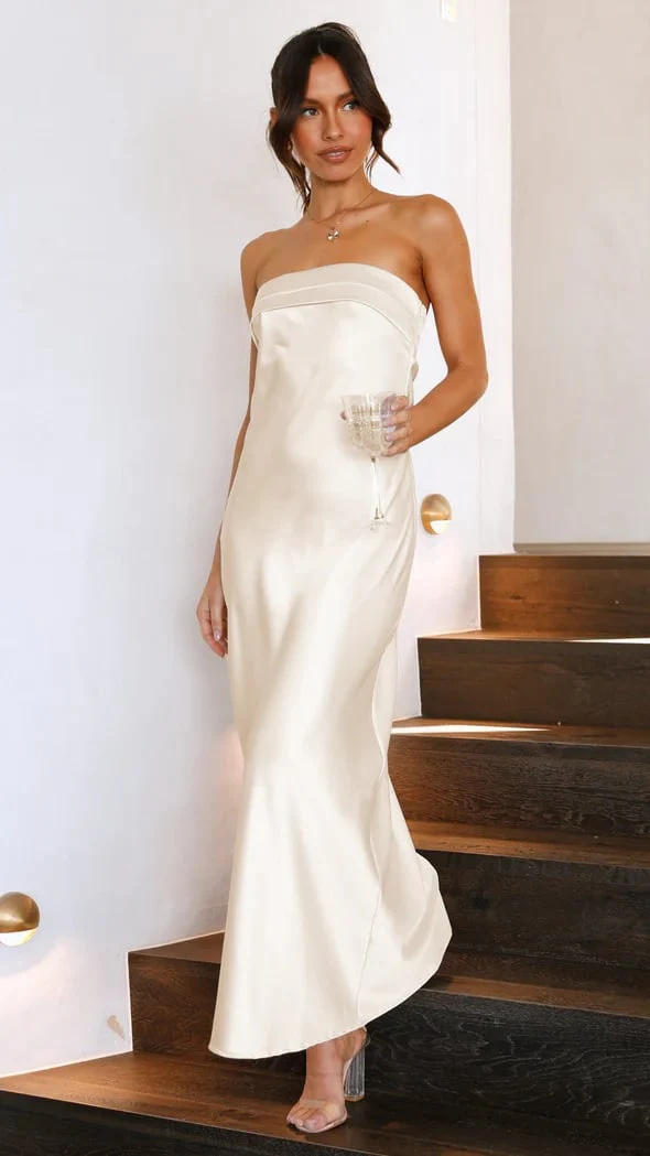 Strapless Elastic Backless Sexy Dress - Image 2