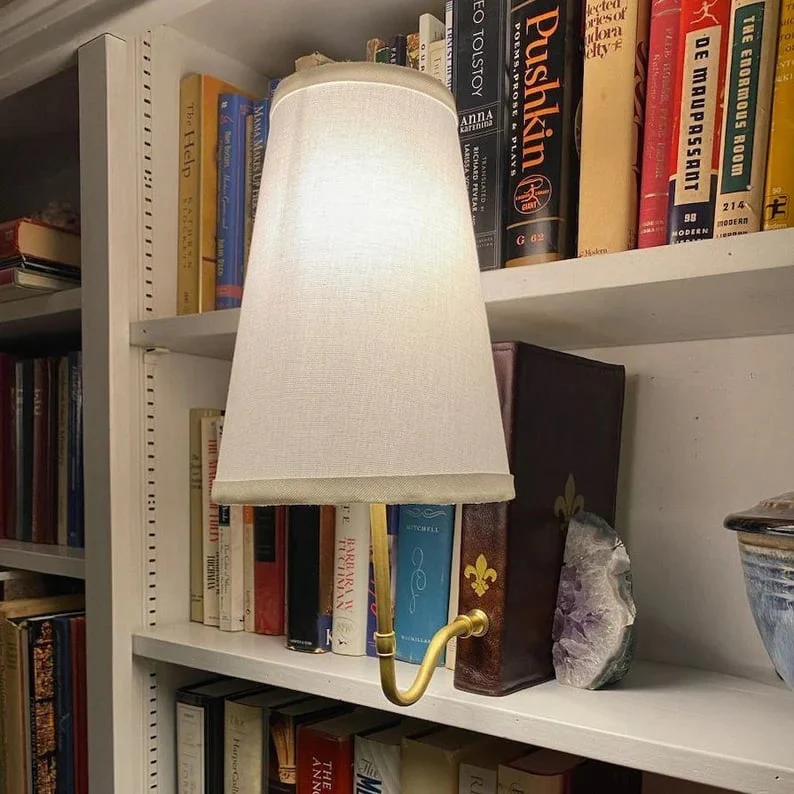 The "Classic" Literary Lamp - Image 4