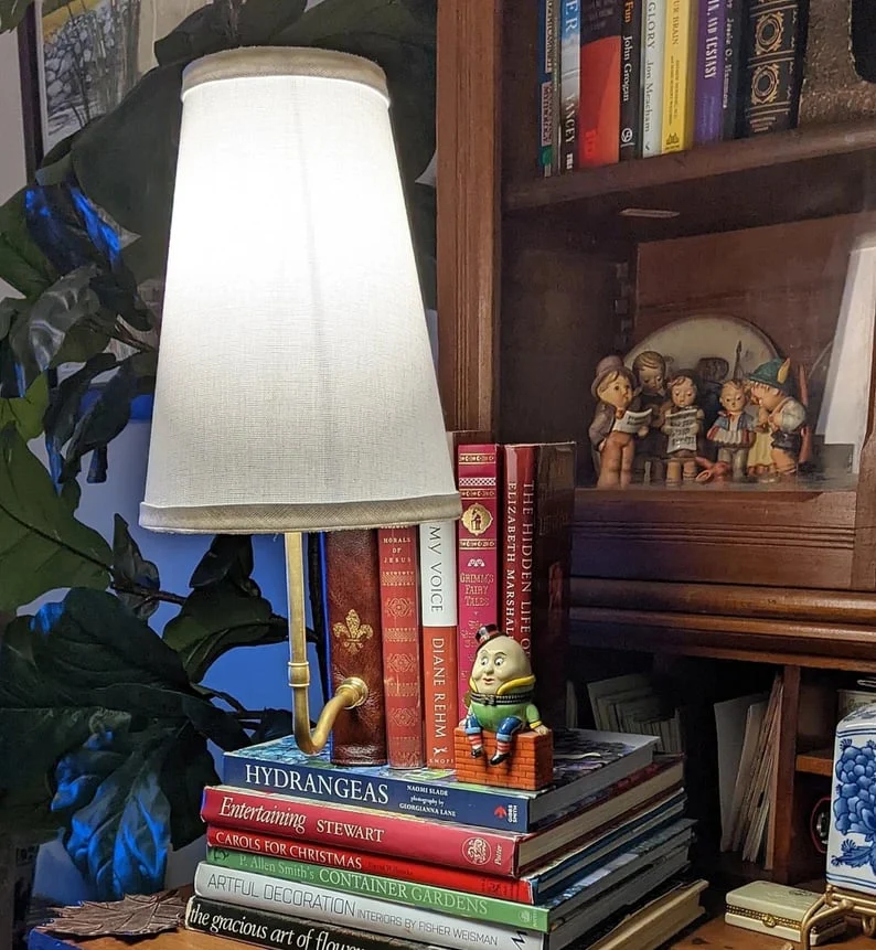 The "Classic" Literary Lamp - Image 5
