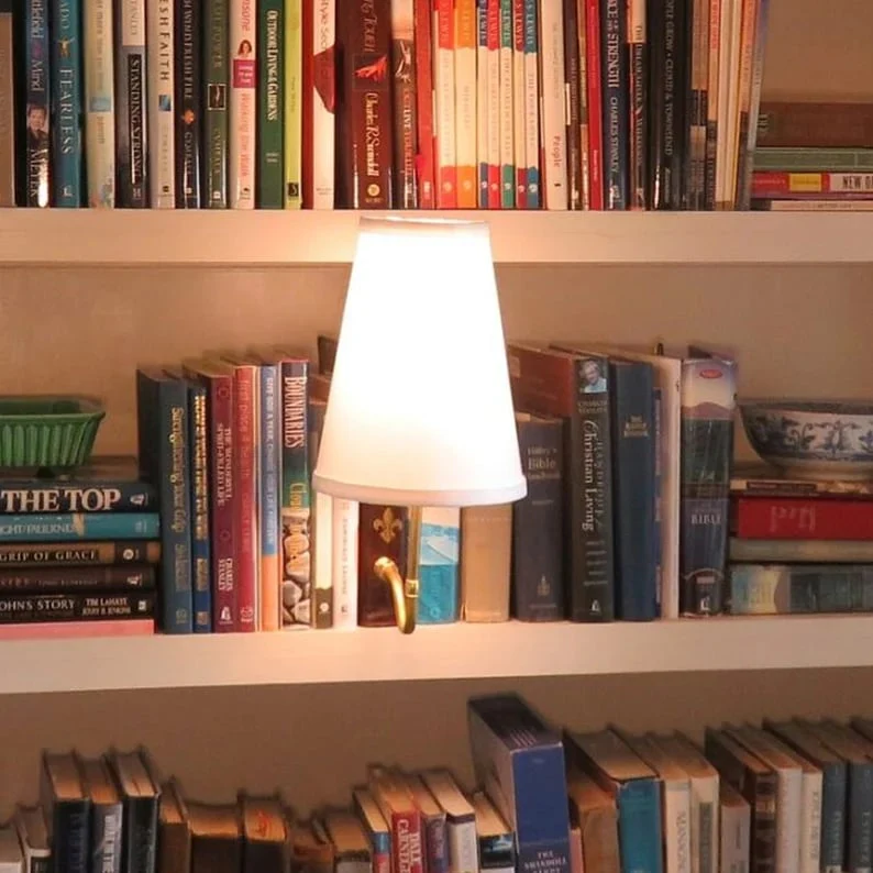 The "Classic" Literary Lamp - Image 7