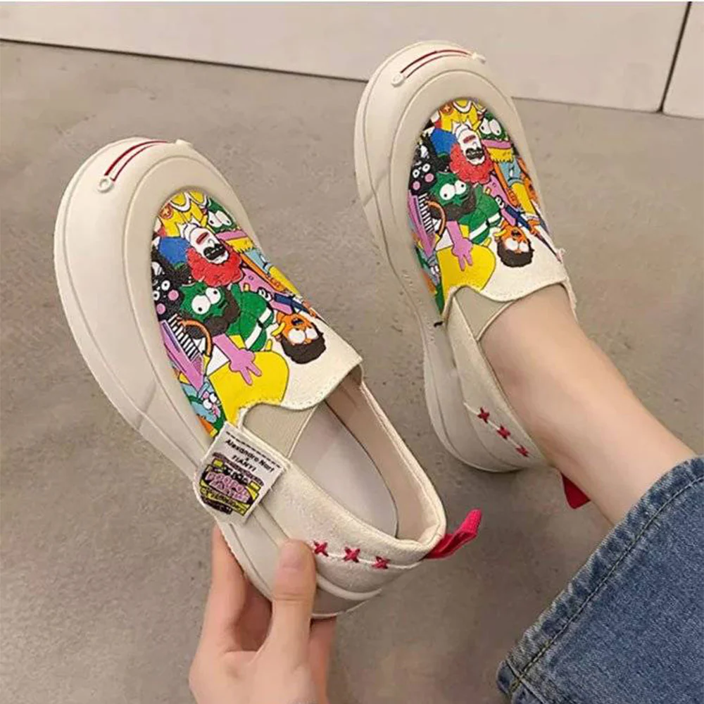 Thick-soled Slip-on Graffiti Canvas Casual Shoes - Image 10