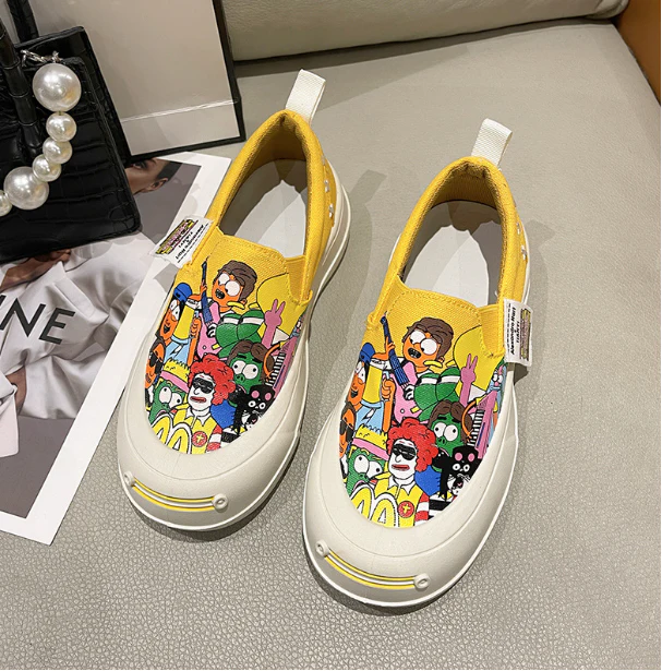 Thick-soled Slip-on Graffiti Canvas Casual Shoes - Image 17