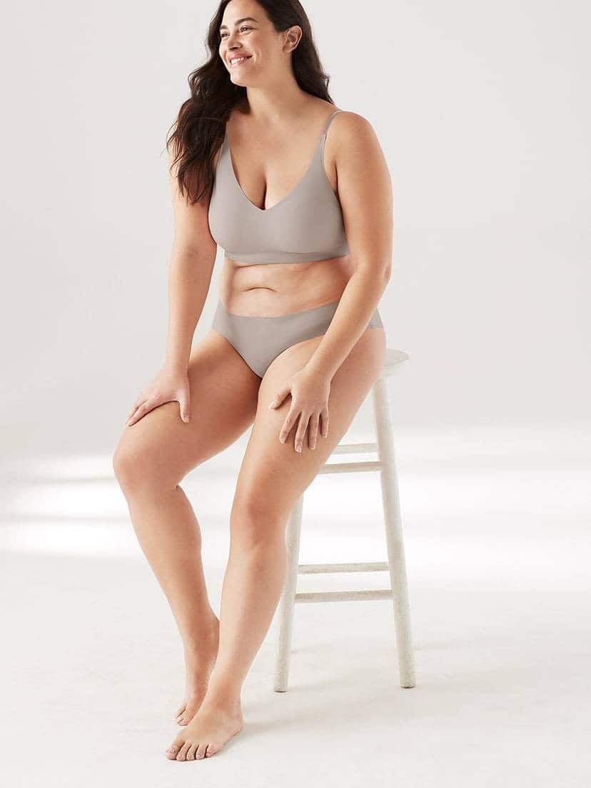 Ultra Comfort Seamless Shaping Wireless Support Bra Plus Size - Image 14