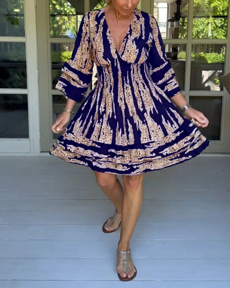 V neck three quarter sleeve dress - Image 8