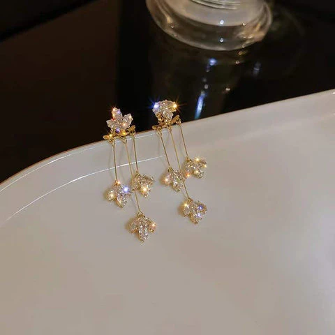 ZIRCON TASSEL MAPLE LEAF EARRINGS - Image 3